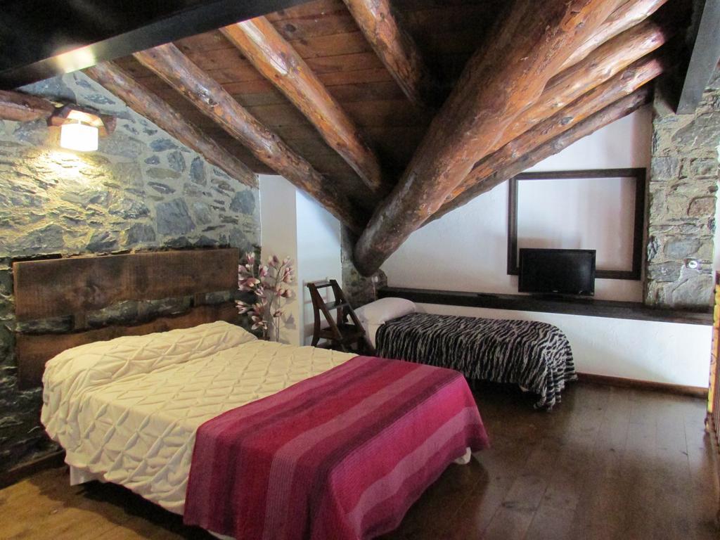 Casa Rural Restaurant Borda Patxeta Canillo Ruang foto
