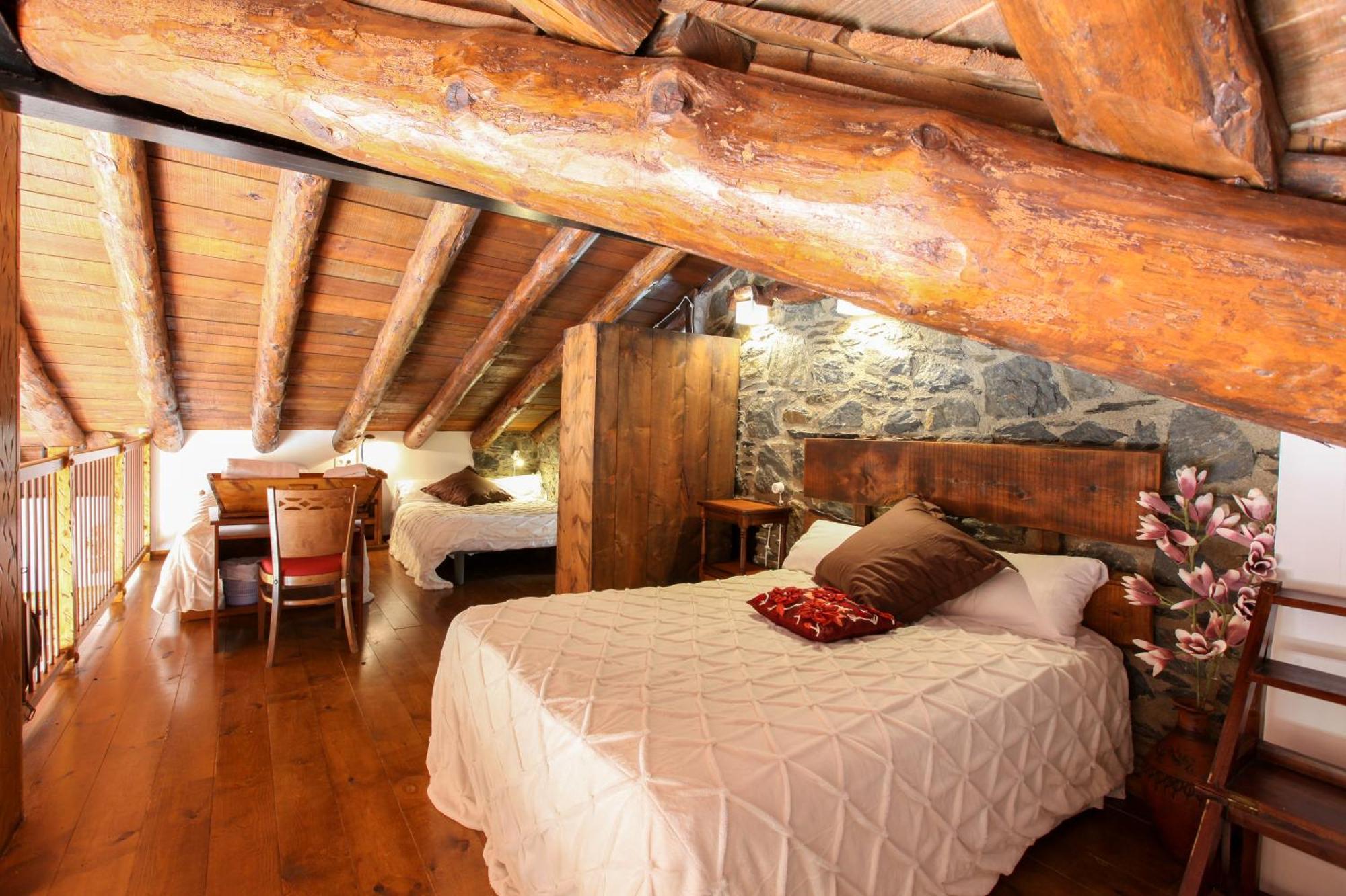 Casa Rural Restaurant Borda Patxeta Canillo Ruang foto