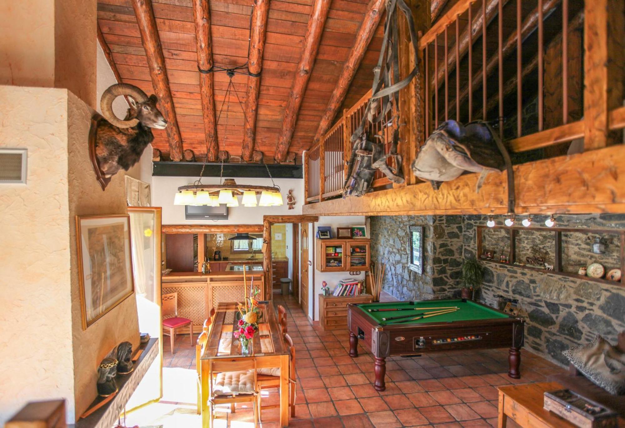 Casa Rural Restaurant Borda Patxeta Canillo Ruang foto