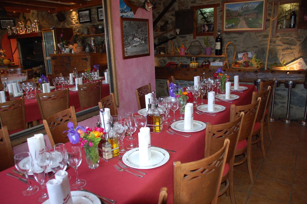 Casa Rural Restaurant Borda Patxeta Canillo Bagian luar foto