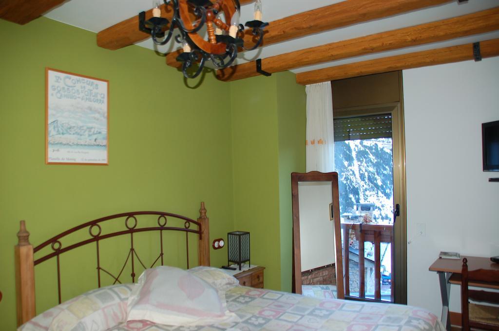 Casa Rural Restaurant Borda Patxeta Canillo Ruang foto